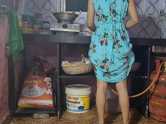 Discover the Alluring Japanese Enchantress Who Adores Catching Cum on Her Knees!